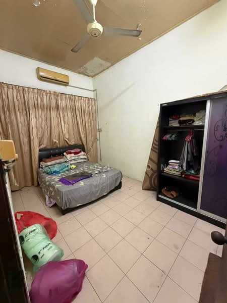1-storey Terraced House for Sale in Taman Munsyi Ibrahim (Johor Bahru) - Daniel Yong - Bedroom - PropertyGuru.com.my