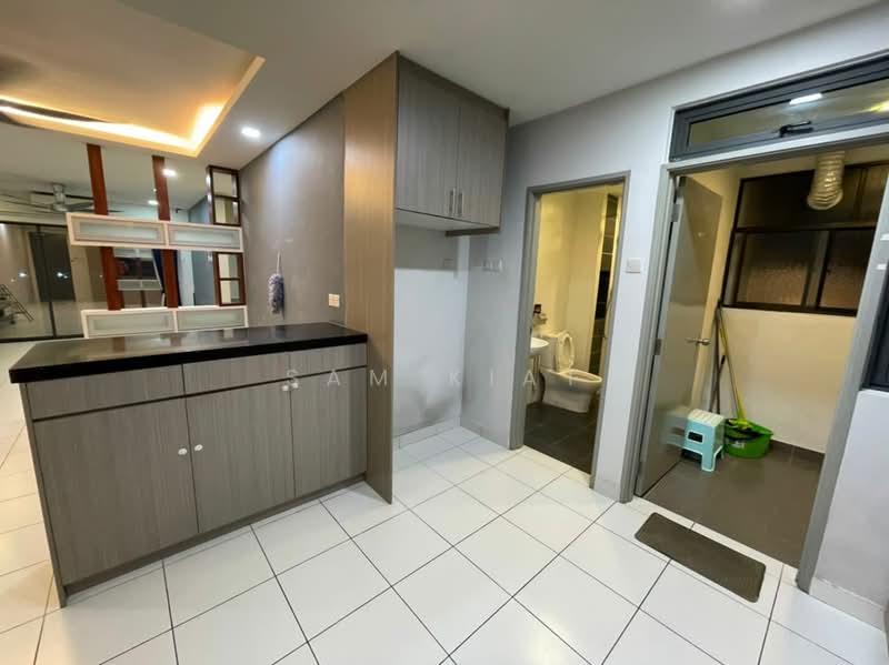 Tulip Residence untuk Untuk Disewa - RM 1,600 /bulan, Feb 2026 - Bathroom - PropertyGuru.com.my