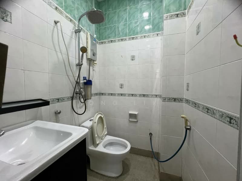 2-storey Terraced House for Sale in Bukit Indah (Iskandar Puteri (Nusajaya)) - Fong Lik - Bathroom - PropertyGuru.com.my