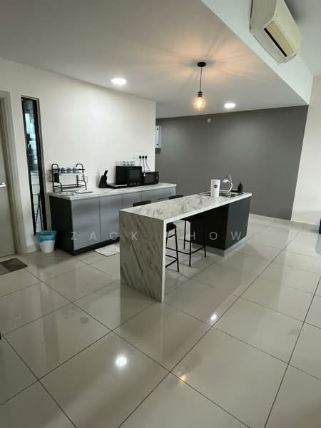 Service Residence for Sale at Southkey Mosaic - Zack Chow - Kitchen - PropertyGuru.com.my
