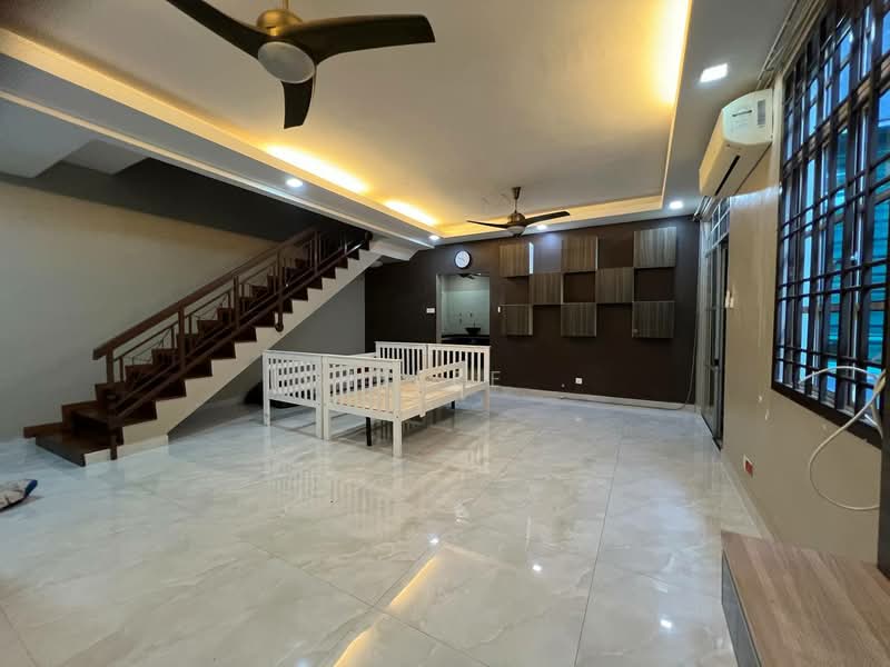 2-storey Terraced House for Sale in Bukit Indah (Iskandar Puteri (Nusajaya)) - Shilee . - Living Room - PropertyGuru.com.my
