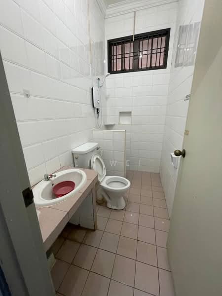 Taman Molek Tamans Moleks Taman Moleks untuk Untuk Disewa - RM 2,000 /bulan, Feb 2026 - Bathroom - PropertyGuru.com.my