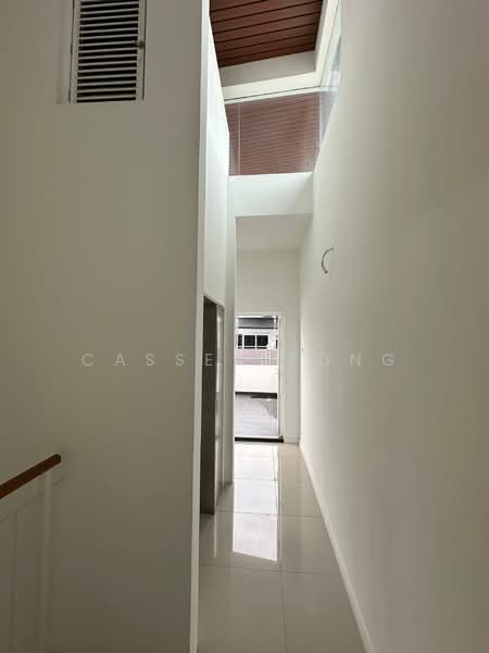Canary Residence untuk Untuk Dijual - RM 1,695,000, Feb 2026 - Corridor - PropertyGuru.com.my