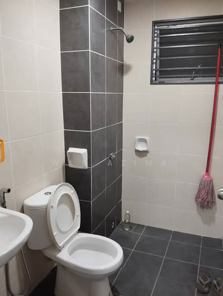 Simfoni Perdana & Irama Perdana @ LBS Alam Perdana untuk Untuk Disewa - RM 1,800 /bulan, Feb 2026 - Bathroom - PropertyGuru.com.my
