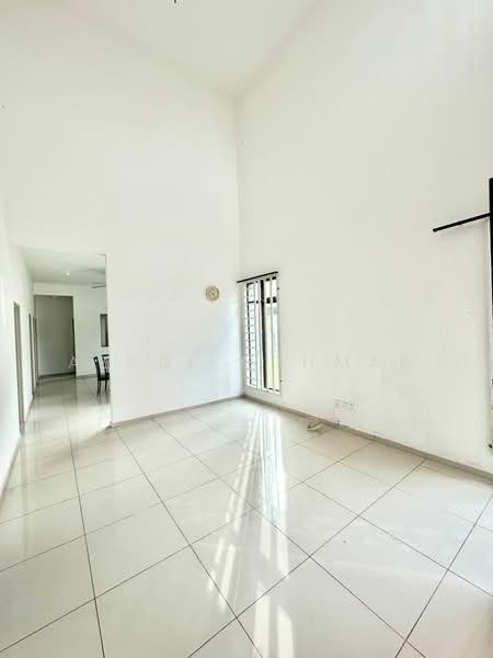 Cluster House for Sale in Bukit Katil (Melaka) - Azrul Othman - Living Room - PropertyGuru.com.my