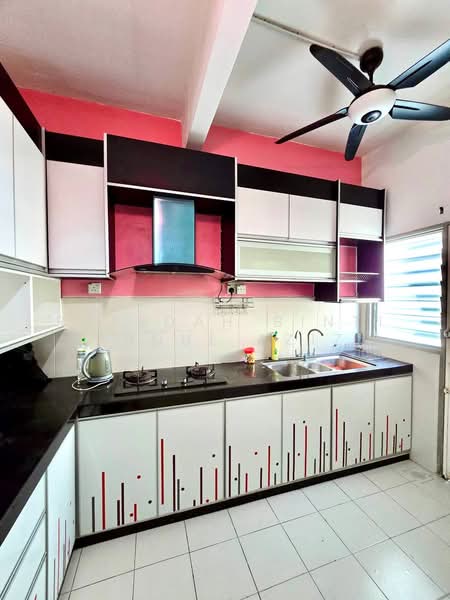 Taman Sungai Kapar Indah untuk Untuk Dijual - RM 520,000, Mac 2026 - Kitchen - PropertyGuru.com.my