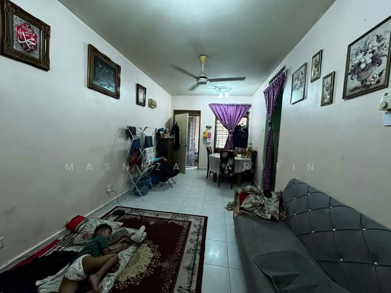 Apartment for Sale at Enggang Apartment - Masnizah Arifin - Living Room - PropertyGuru.com.my