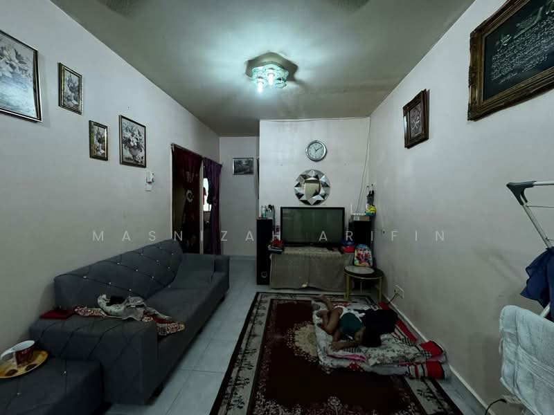 Apartment for Sale at Enggang Apartment - Masnizah Arifin - Living Room - PropertyGuru.com.my