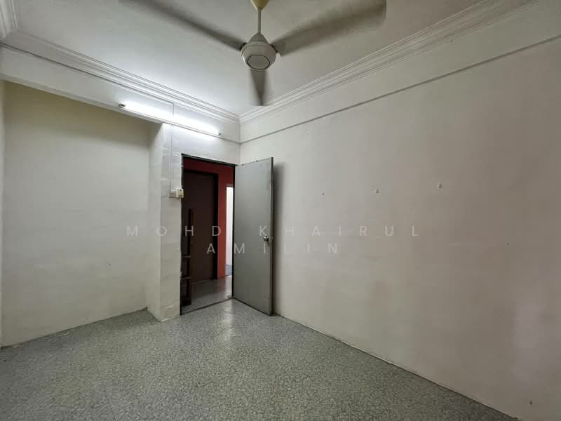 Flat for Sale at Rampai Idaman - Mohd Khairul Amilin - Interior - PropertyGuru.com.my