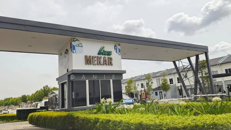 Kita Mekar (Double Storey Terrace House) untuk Untuk Disewa - RM 1,500 /bulan, Feb 2026 - Exterior - PropertyGuru.com.my