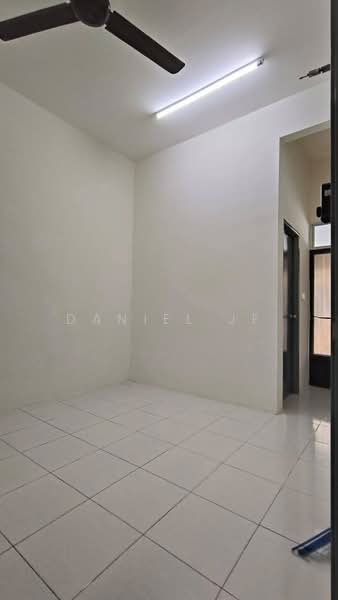 Kita Mekar (Double Storey Terrace House) untuk Untuk Disewa - RM 1,500 /bulan, Feb 2026 - Interior - PropertyGuru.com.my