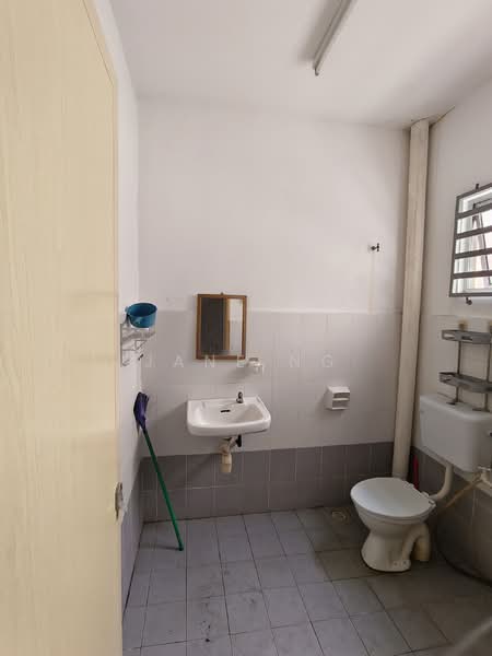2-storey Terraced House for Sale in Bandar Cassia (Batu Kawan) - Jane Ng - Bathroom - PropertyGuru.com.my