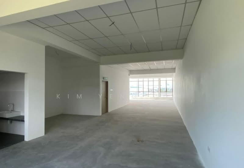Jalan Geroda, Larkin Jaya,JB Shop,Larkin Bus Station Shop untuk Untuk Disewa - RM 15,000 /bulan, Feb 2026 - Interior - PropertyGuru.com.my