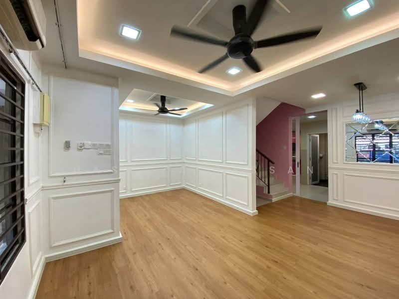 2-storey Terraced House for Sale in Kajang (Selangor) - Hasliza Hassan - Living Room - PropertyGuru.com.my