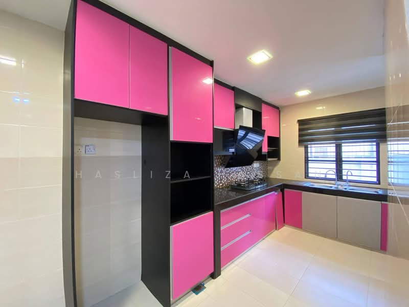 2-storey Terraced House for Sale in Kajang (Selangor) - Hasliza Hassan - Kitchen - PropertyGuru.com.my