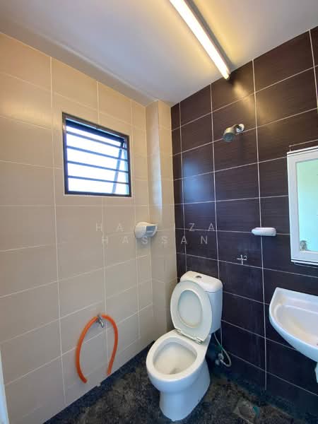 2-storey Terraced House for Sale in Kajang (Selangor) - Hasliza Hassan - Bathroom - PropertyGuru.com.my