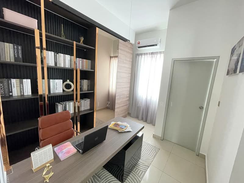 2-storey Terraced House for Sale in Bukit Beruntung (Serendah) - Hafiz Tajri - Study - PropertyGuru.com.my