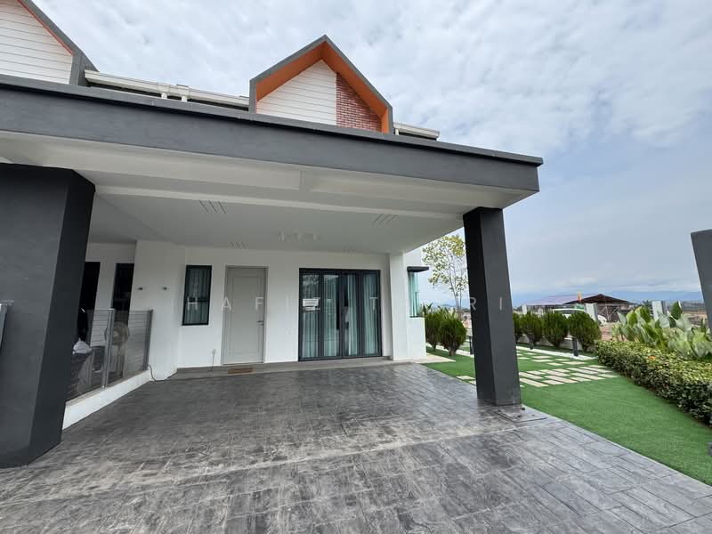 2-storey Terraced House for Sale in Bukit Beruntung (Serendah) - Hafiz Tajri - Exterior - PropertyGuru.com.my