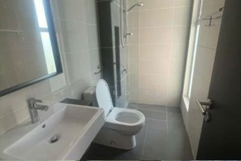 Semi-Detached House for Sale in East Ledang (Iskandar Puteri (Nusajaya)) - Ee Fong Toh - Bathroom - PropertyGuru.com.my