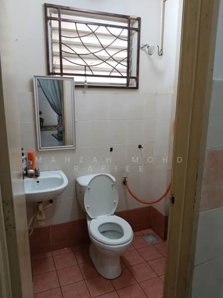2-storey Terraced House for Sale in Saujana Utama (Selangor) - Mahzah Mohd Rapiee - Bathroom - PropertyGuru.com.my