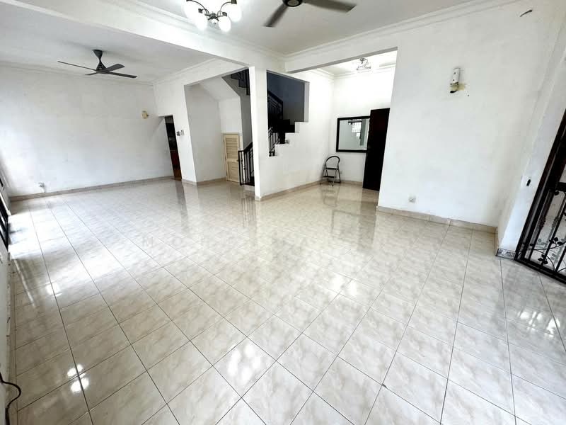 2.5-storey Terraced House for Sale in Putrajaya (Putrajaya) - Mohd Faizal - Living Room - PropertyGuru.com.my