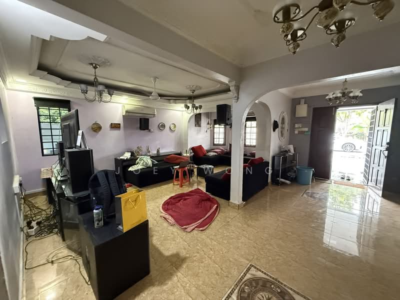 2-storey Terraced House for Sale in SS7 (Petaling Jaya) - Joey Wong - Living Room - PropertyGuru.com.my