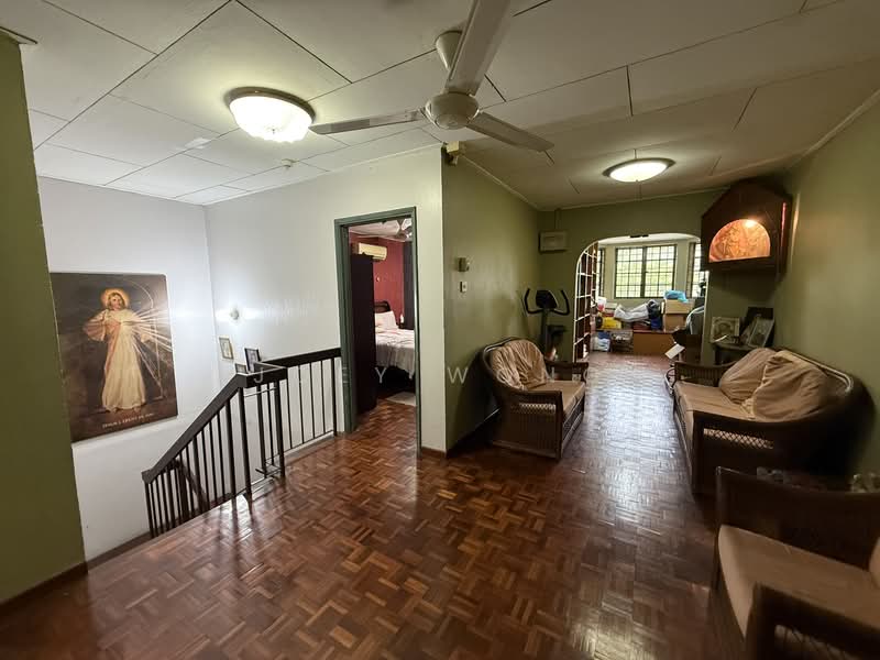 2-storey Terraced House for Sale in SS7 (Petaling Jaya) - Joey Wong - Living Room - PropertyGuru.com.my