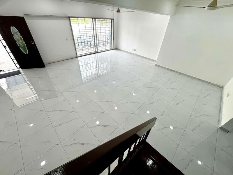 Semi-Detached House for Sale in Cheras (Selangor) - Mohd Faizal - Living Room - PropertyGuru.com.my