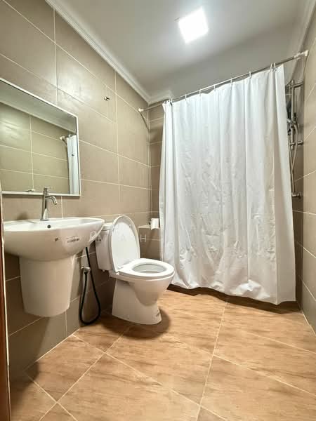 Kondominium untuk Disewa di Kiara View - Juliana Mahmud - Bathroom - PropertyGuru.com.my