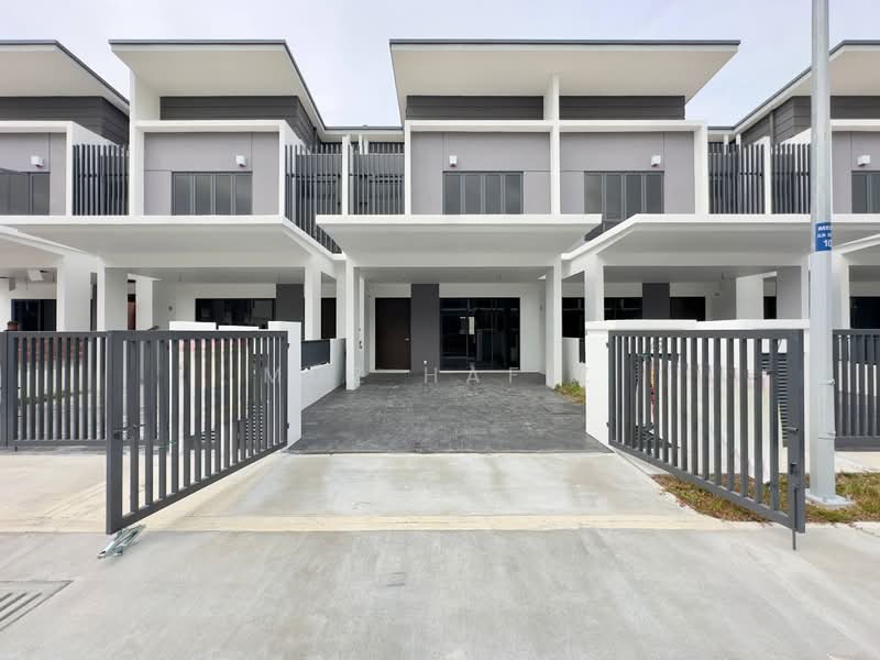 2-storey Terraced House for Sale in Klang (Selangor) - Muz Hafiz - Exterior - PropertyGuru.com.my