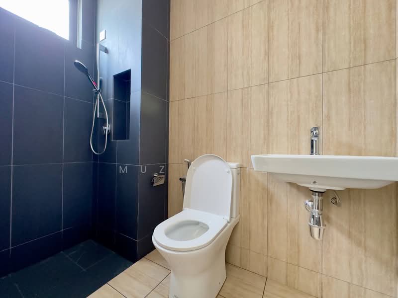 2-storey Terraced House for Sale in Klang (Selangor) - Muz Hafiz - Bathroom - PropertyGuru.com.my