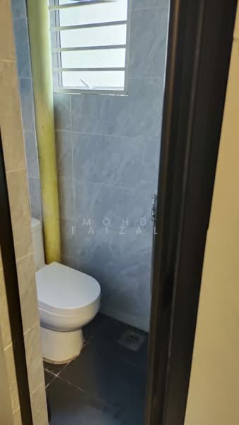 Flat for Sale at Flat Pandan Jaya - Mohd Faizal - Bathroom - PropertyGuru.com.my