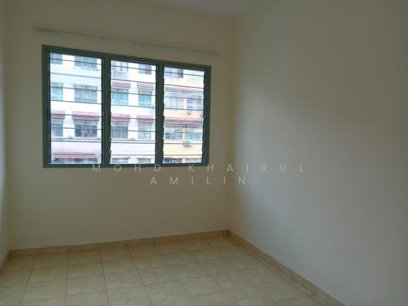 Flat for Sale at Rampai Idaman - Mohd Khairul Amilin - Interior - PropertyGuru.com.my