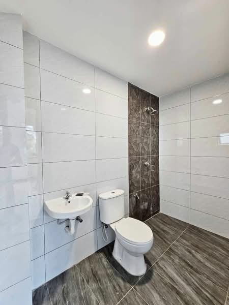 2-storey Terraced House for Sale in Taman Daya (Johor Bahru) - Lydia Wee - Bathroom - PropertyGuru.com.my