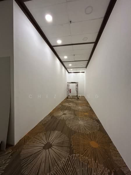 Shop for Rent in Subang Light Industrial Park (Subang Jaya) - Chez Wong - Corridor - PropertyGuru.com.my