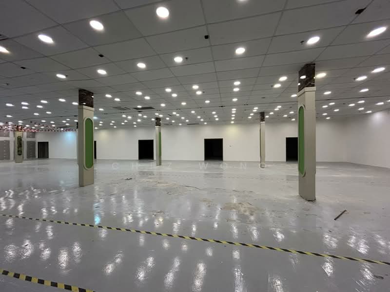 Shop for Rent in Subang Light Industrial Park (Subang Jaya) - Chez Wong - Interior - PropertyGuru.com.my