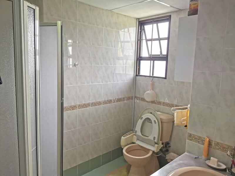 Pangsapuri untuk Dijual di Mawar Apartment - Kai Shwen Lai - Bathroom - PropertyGuru.com.my