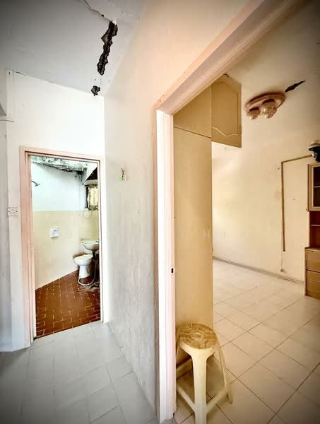 Condominium for Sale at The Reef Condominium - Susan Chia - Bathroom - PropertyGuru.com.my