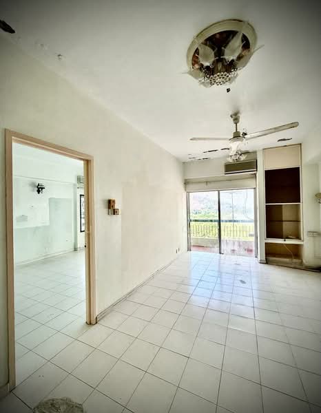 Condominium for Sale at The Reef Condominium - Susan Chia - Living Room - PropertyGuru.com.my