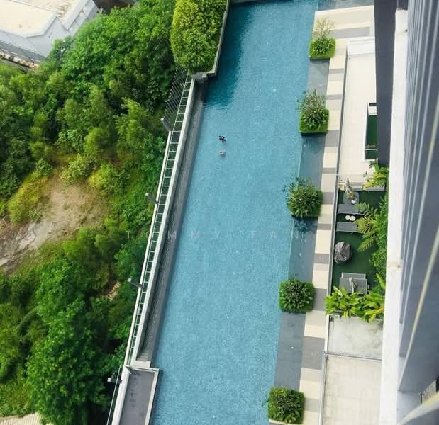 Lexa Residence @ The Quartz WM untuk Untuk Disewa - RM 2,400 /bulan, Feb 2026 - Pool - PropertyGuru.com.my