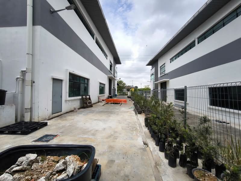 Semi-D Factory for Rent in Gelang Patah (Johor) - Nicole Tan - Exterior - PropertyGuru.com.my