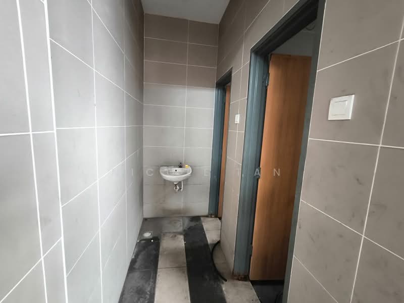 Semi-D Factory for Rent in Gelang Patah (Johor) - Nicole Tan - Interior - PropertyGuru.com.my