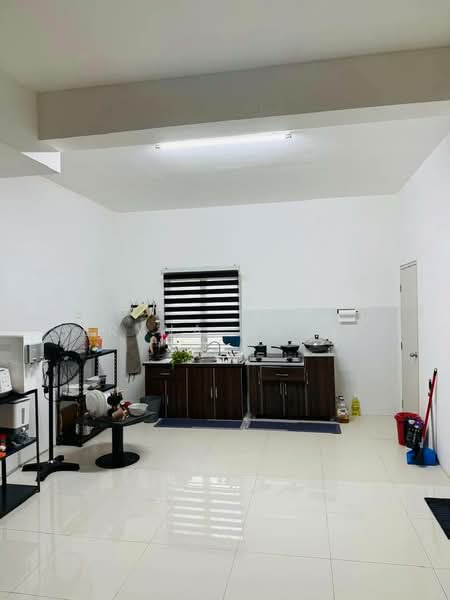 2-storey Terraced House for Rent in Dengkil (Selangor) - Eryna Sairy - Kitchen - PropertyGuru.com.my