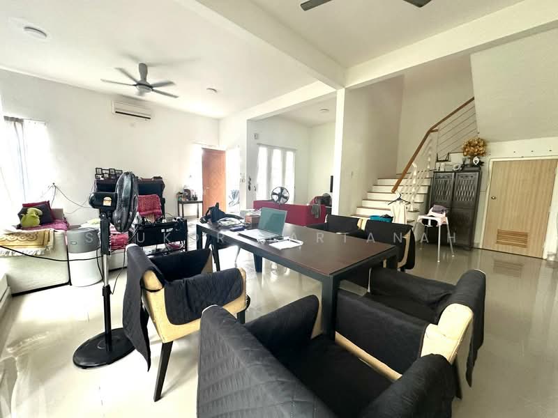 Semi-Detached House for Sale in Shah Alam (Selangor) - Syukor Hartanah - Living Room - PropertyGuru.com.my