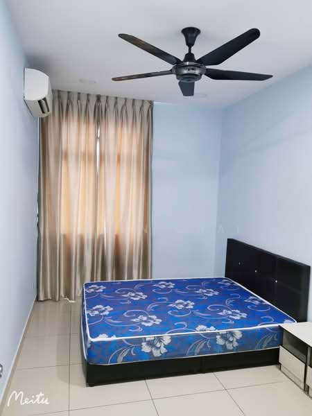 Service Residence for Sale at Meridin Bayvue Serviced Apartment - Jaden Chai - Bedroom - PropertyGuru.com.my