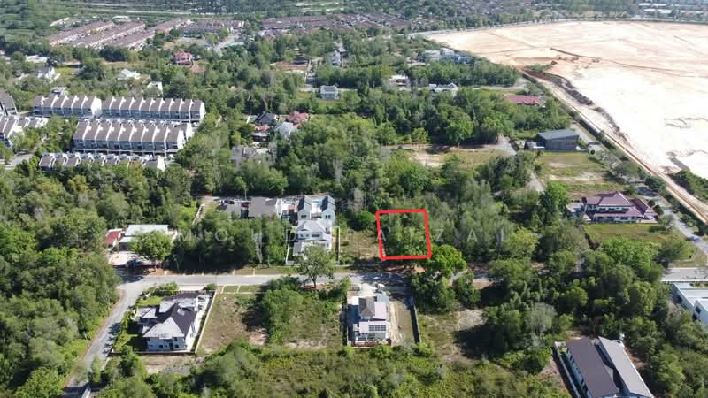 Bungalow Lot 8,000sft Bandar Bukit Mahkota Seksyen 9 Bangi untuk Untuk Dijual - RM 400,000, Feb 2026 - Exterior - PropertyGuru.com.my