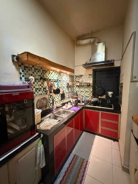 Plaza Mentari Apartment (Taman Pelangi) untuk Untuk Dijual - RM 350,000, Feb 2026 - Kitchen - PropertyGuru.com.my