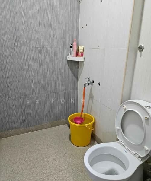 2-storey Terraced House for Sale in Taman Gaya (Ulu Tiram) - Ee Fong Toh - Bathroom - PropertyGuru.com.my