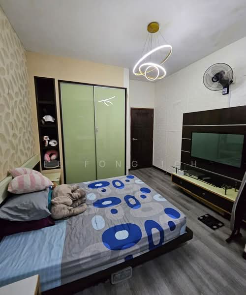 2-storey Terraced House for Sale in Taman Gaya (Ulu Tiram) - Ee Fong Toh - Bedroom - PropertyGuru.com.my