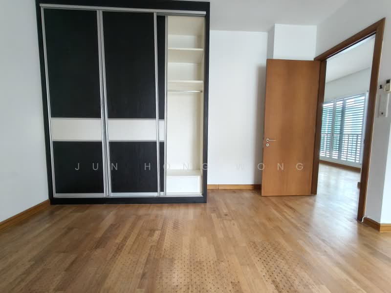Rumah Berkembar untuk Dijual di Petaling Jaya (Selangor) - Jun Hong Wong - Second Floor Room 4 - PropertyGuru.com.my